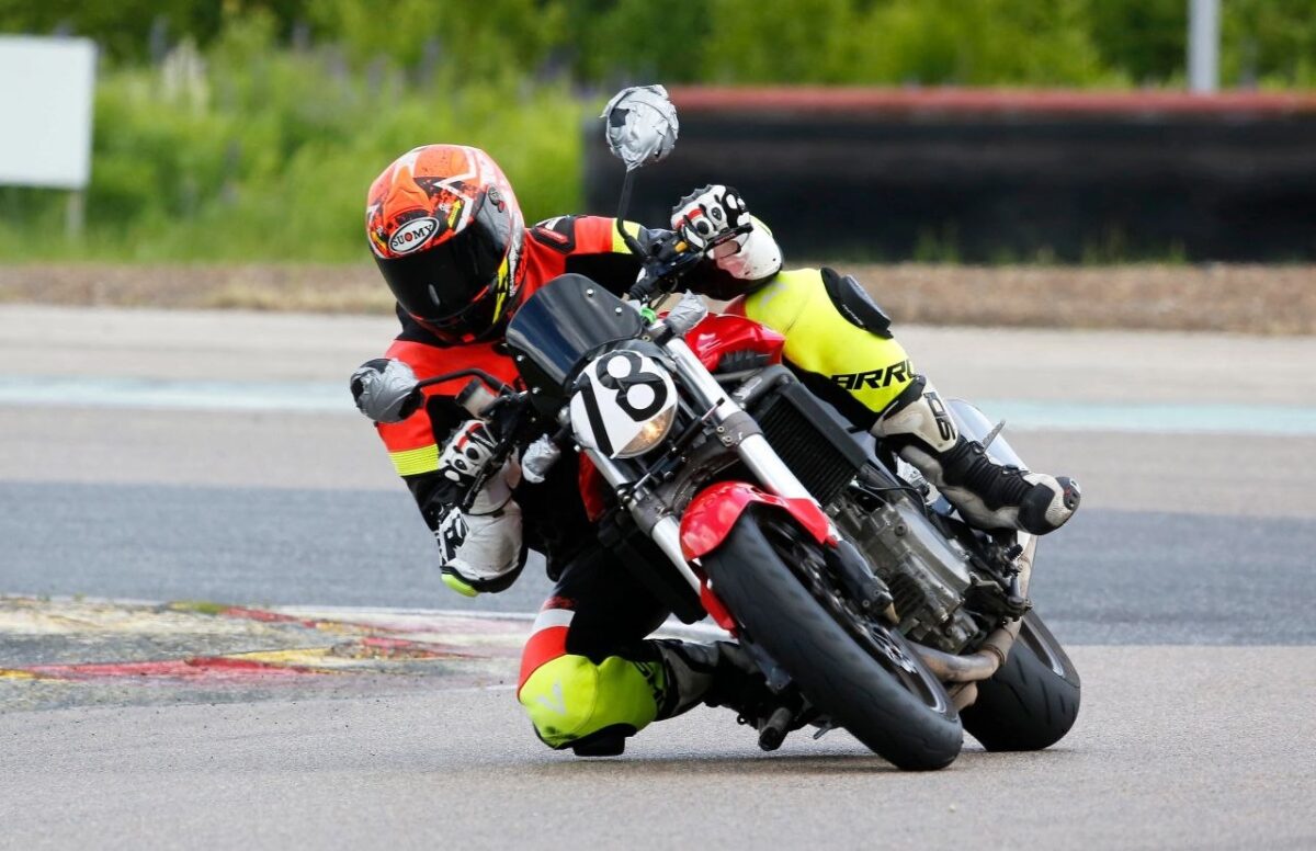 Cagiva Raptor 1000